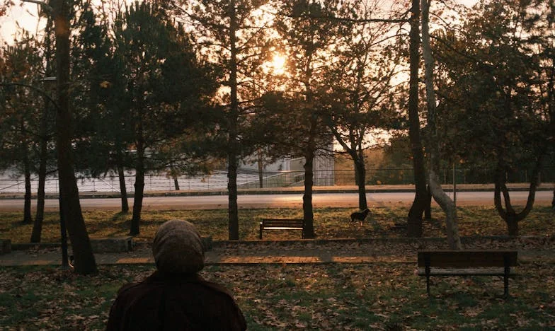 Między Ciszą a Krzykiem: Historia Matki i Córki w Polskiej Rzeczywistości