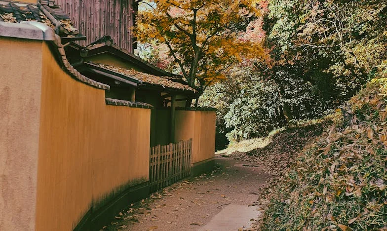 „Nie ma łóżeczka, nie ma przewijaka, nawet butelki” – Mój powrót do domu w chaosie. Historia o samotności i walce o rodzinę
