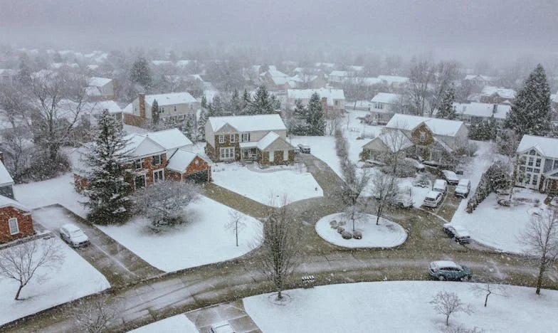 Mój brat ma 43 lata, jest samotny i winię za to naszą matkę – czy naprawdę to jej wina?