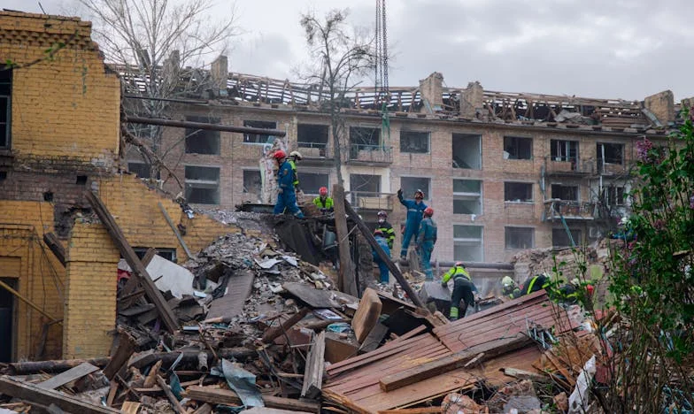 Między młotem a kowadłem: Jak próbowałam zbliżyć się do synowej i co z tego wynikło