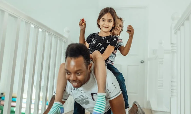 Przypadkowo znalazłam testament mamy na jej szafce nocnej: Teraz nie potrafię jej wybaczyć, że mnie pominęła