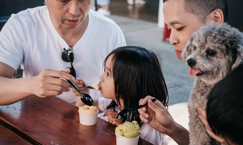 Błagam sąsiada o pomoc dla mamy i brata – nie uwierzycie, co się wydarzyło!
