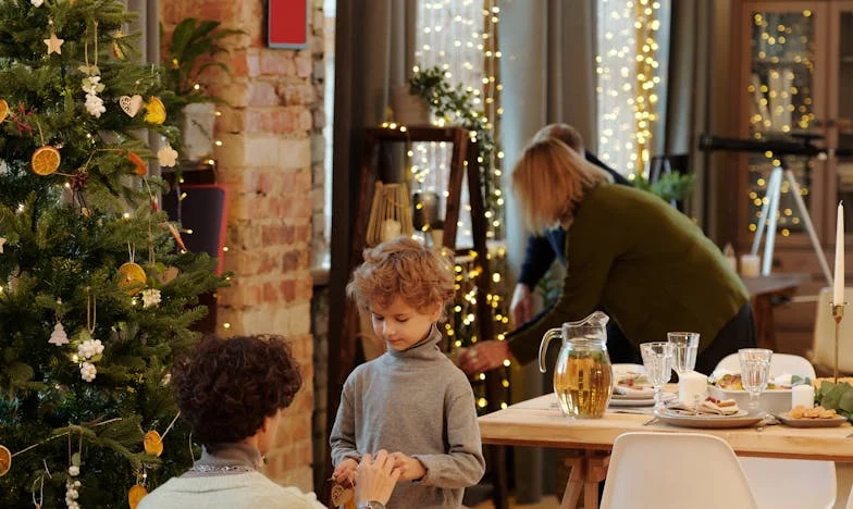 Kiedy teściowa chce rządzić świętami: Dlaczego powiedziałam „nie” smażonemu karpiowi?