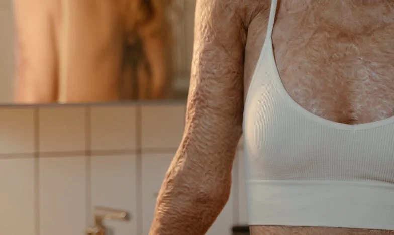 Niewidzialne piękno: Historia Pawła o miłości, pozorach i prawdzie