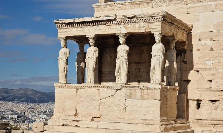 Parapetówka po polsku: Kiedy gościna zamienia się w koszmar rodzinnych tajemnic