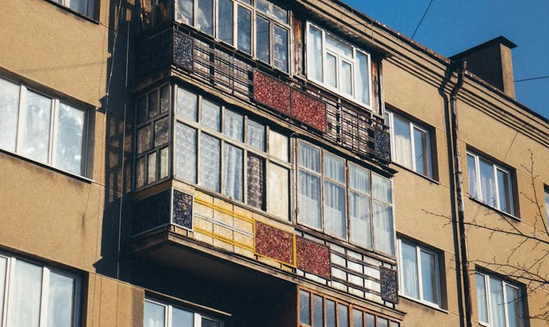 Słowa, które bolą: Moja droga do akceptacji siebie