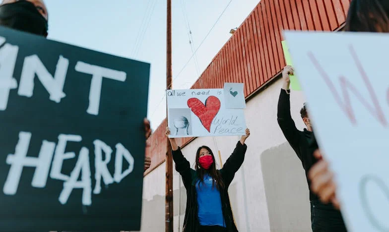 „Wstań i zrób mi kawę!” – Jak szwagier zrujnował nasz rodzinny weekend i dlaczego nie potrafię wybaczyć mężowi
