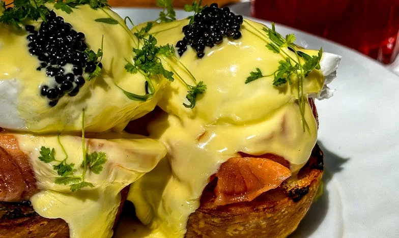 Zamknięte drzwi: Czuję się jak obca w ich życiu