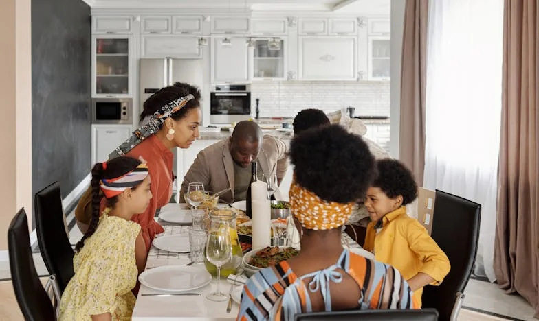 Mój mąż przyprowadził kochankę do domu, gdy nasza córka leżała w szpitalu: Gdy powiedziałam o tym mamie, odwróciła wzrok