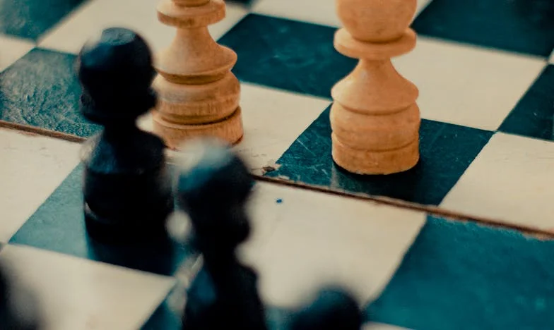 Niespodziewani Goście: Rodzina na Krawędzi w Polskich Przedmieściach