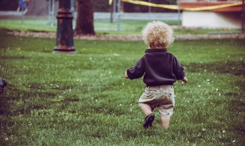 "Przepisz wszystko na mnie! Dlaczego mu uwierzyłaś? On cię tylko oszukuje!" – Moja walka o dom, córkę i godność po zdradzie męża