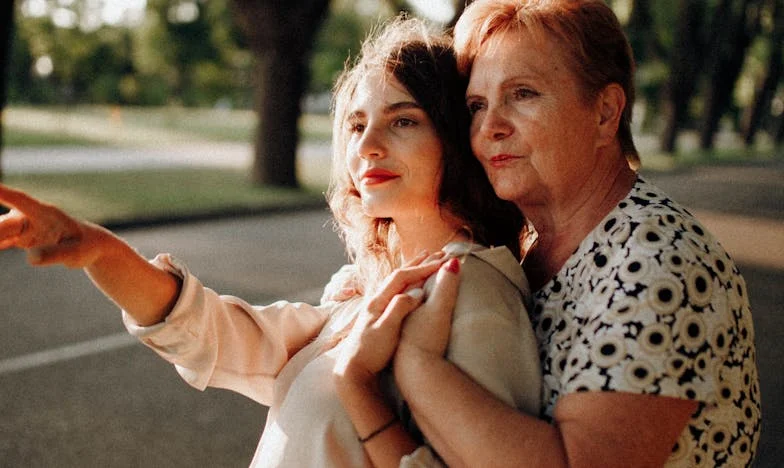 Wyrzucona przez własną córkę: Prawda, którą odkryłam, zmieniła wszystko