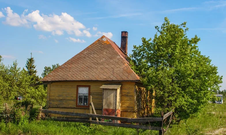 Wyrzucona z domu za ciążę: Po latach rodzice proszą mnie o pomoc