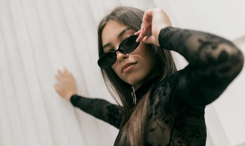 Between Two Families: When a Mother-in-Law Divides Love and Money