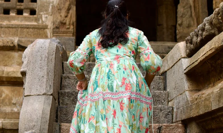 The Pink Scarf: A Story of Grief, Love, and Second Chances in Ohio