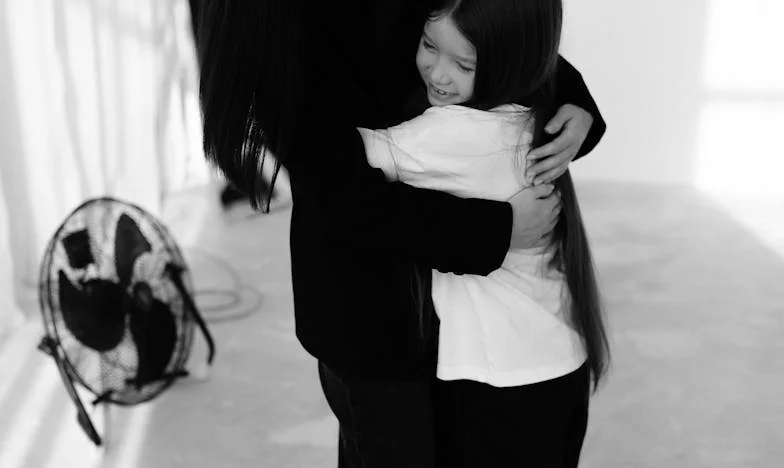 Where the Heart Pauses – My First Night at the Farmhouse