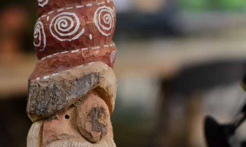 Between Childhood and Responsibility: My Journey as a Young Mother in Ohio