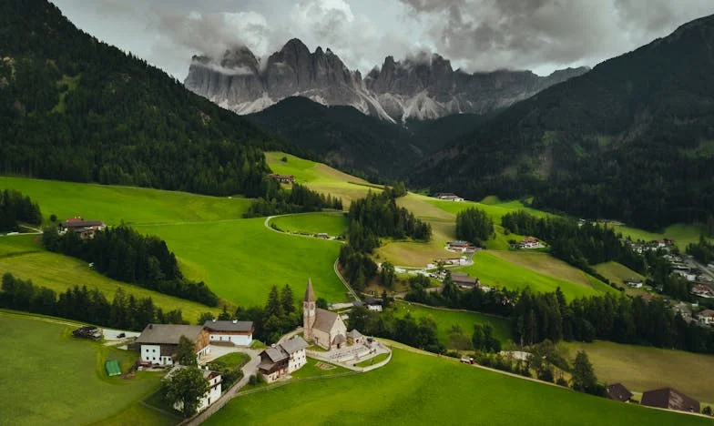 Silent Goodbyes: The Secret Divorce I Hid From My Family