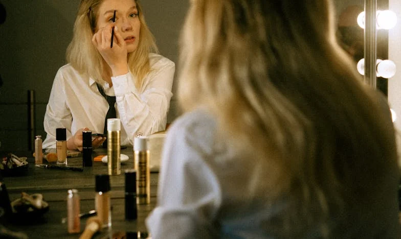 The Wound Between Sisters: A Tale of Distance, Choices, and Family