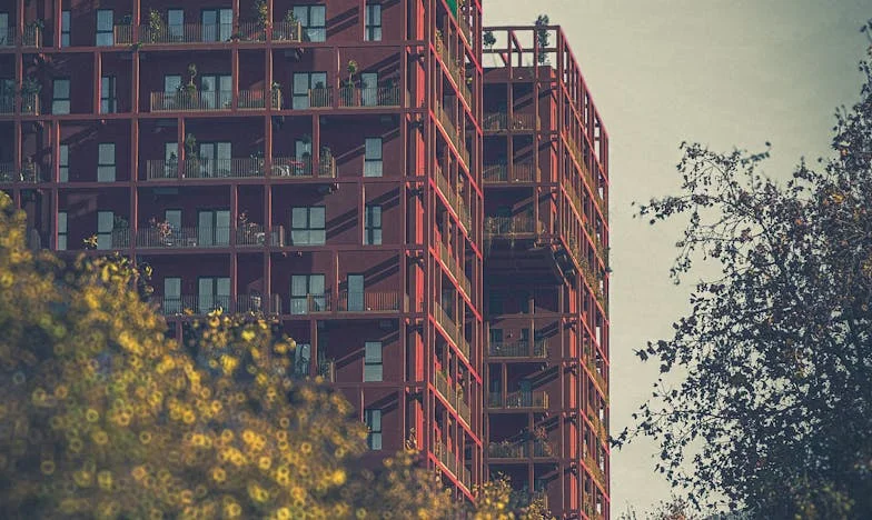 When Love Grows Quiet: The Night My Marriage Fell Apart