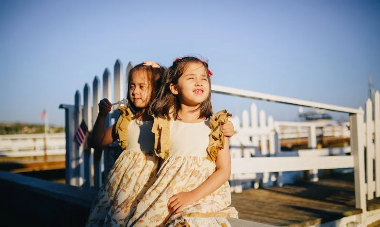 I Was Ten, Selling Candy for My Sick Mom—The Day I Knocked on a Mansion Door Changed Everything