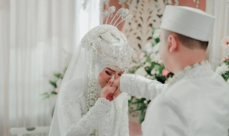 My Husband’s Secret: The Day I Found Baby Diapers in My In-Laws’ Yard