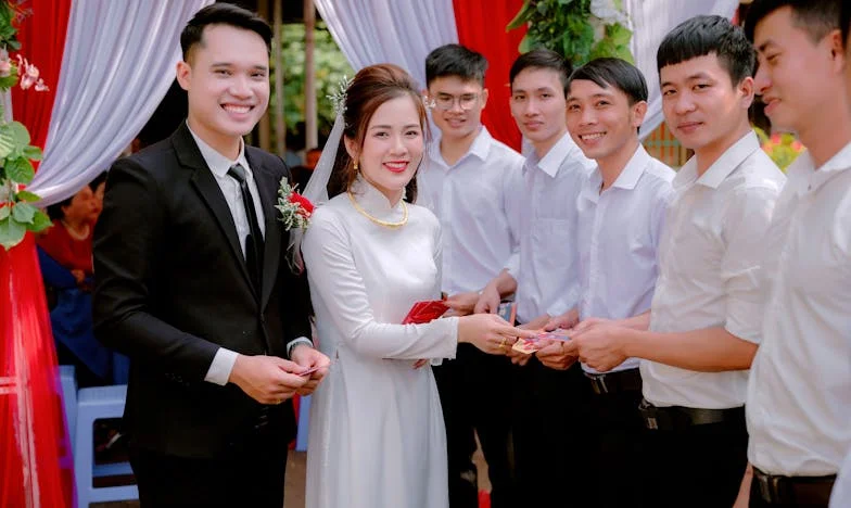 The Day My Mother-in-Law Gave Me $5 Million and Sent Me Away: A Truth I Never Expected