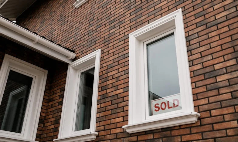 Evelyn and the Cowboy: A Love That Challenged the Desert