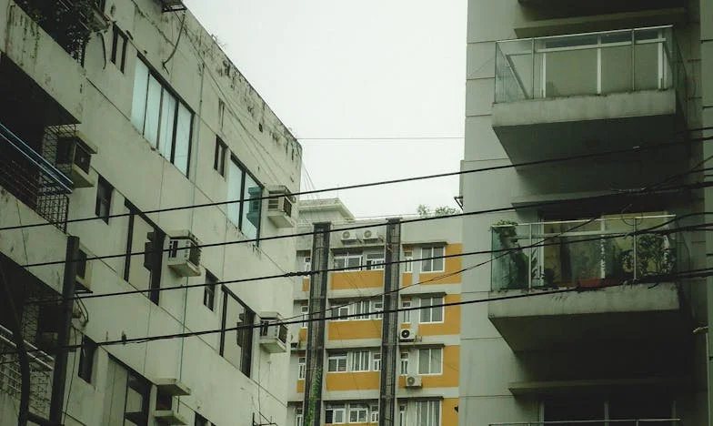 Why Am I Always the One Paying? My Life Between Love, Money, and Silence