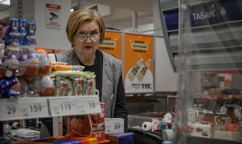 Flowers on the Doorstep: When a Neighbor’s Gesture Shakes a Marriage