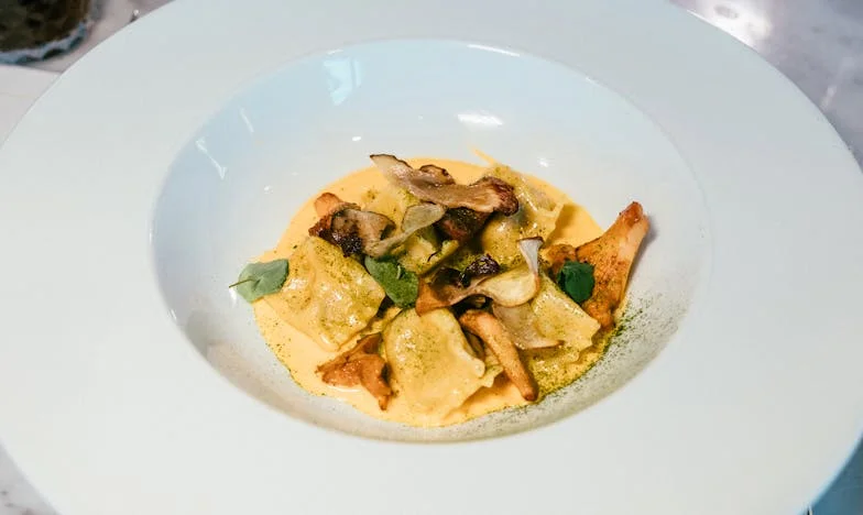 Un dîner, un secret : Quand la vérité éclate sous le plafond de la salle à manger