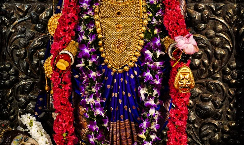 Entre l’amour et le devoir : l’histoire de Claire, fille et mère déchirée