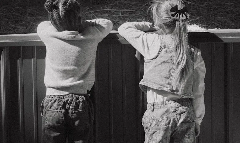 Entre Deux Feux : Mon Mari Contre Ma Famille