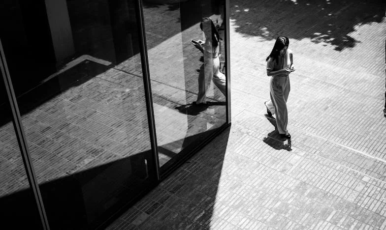 Entre deux silences : Le combat d'une grand-mère pour voir son petit-fils