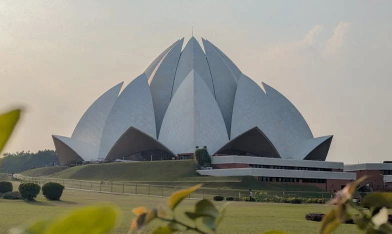 Entre l'argent et l'amour : l'histoire de Claire et Monsieur Morel
