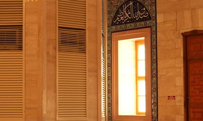 L’amour qui étouffe : Comment j’ai dû sauver ma famille de ma propre mère