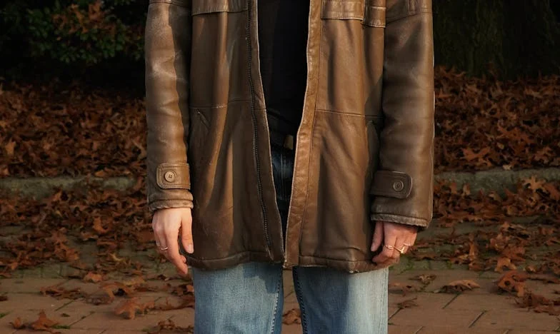 Le Portefeuille de Mon Mari et Ma Cage Dorée : Ma Lutte pour la Liberté dans un Mariage Glacial