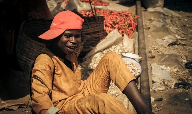 Quand la maison devient étrangère : Le récit d’un père oublié