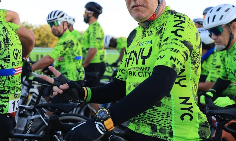 Entre Deux Chaises : Le Prix du Bonheur