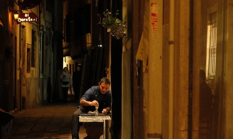 Entre deux mondes : Dois-je encore voir mes beaux-parents après avoir découvert la vérité ?