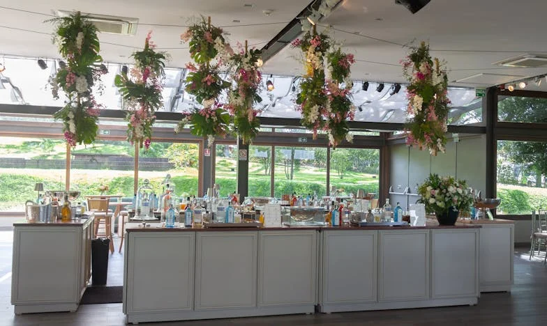 Le Poids du Titre : Une Vie Après le Pouvoir