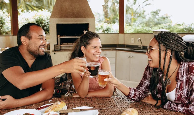 Quand Plus Personne Ne T’Attend : Entre Pardon et Oubli – Mon Histoire de Lyon