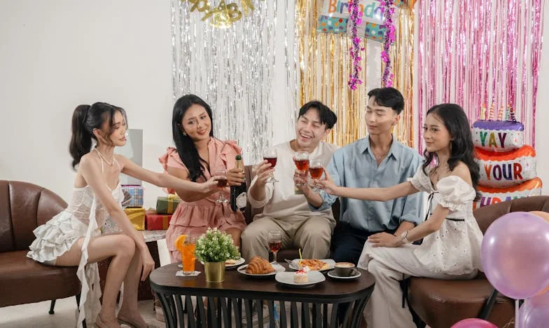 Une nuit, un secret : Ce que ma belle-mère m’a révélé a brisé ma famille