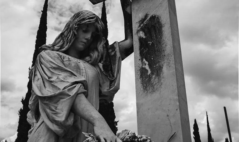 Quand ma belle-mère a dit : « Alors, on est d’accord ? On prend le prêt. » — et tout le monde m’a ignorée