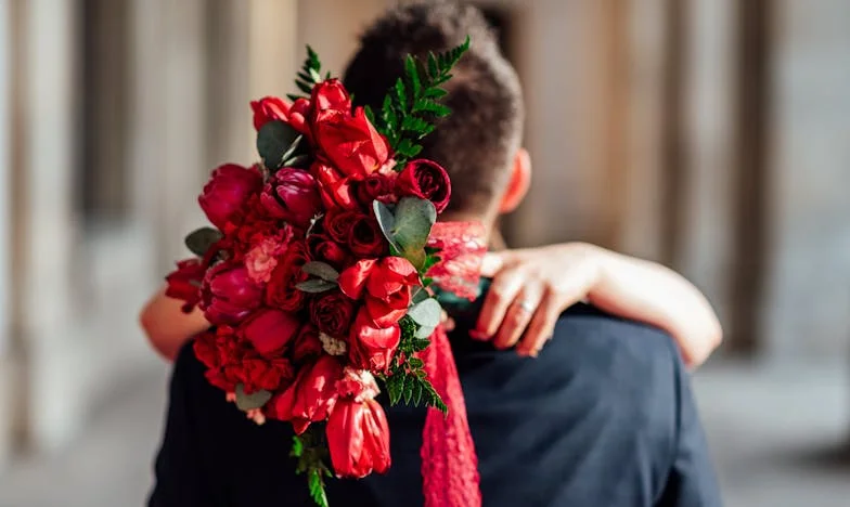 « J’ai su pendant dix ans pour tes maîtresses, mais j’ai joué la femme heureuse. Aujourd’hui, après vingt-cinq ans de mariage, je pars. »