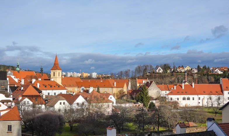 Je ne céderai pas ma maison pour les erreurs des autres – Mon combat pour ma vie et ma dignité