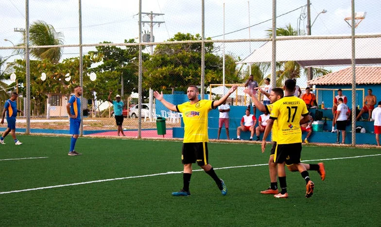 J’en ai assez : Les week-ends envahis par ma belle-sœur, Laura – Comment j’ai appris à défendre mon foyer