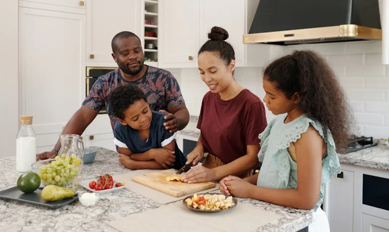 Les Cris Incessants de l’Appartement 3B : Une Rue en Suspens