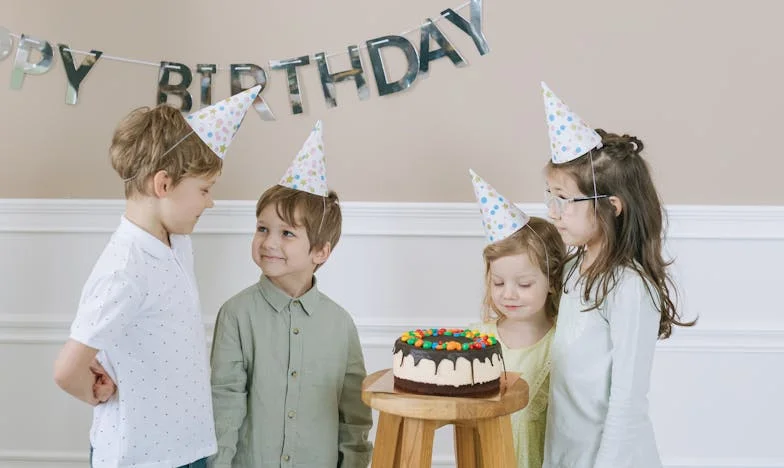 Quand j’ai demandé à mes enfants d’aller chez leur grand-mère : une leçon de famille et de pardon