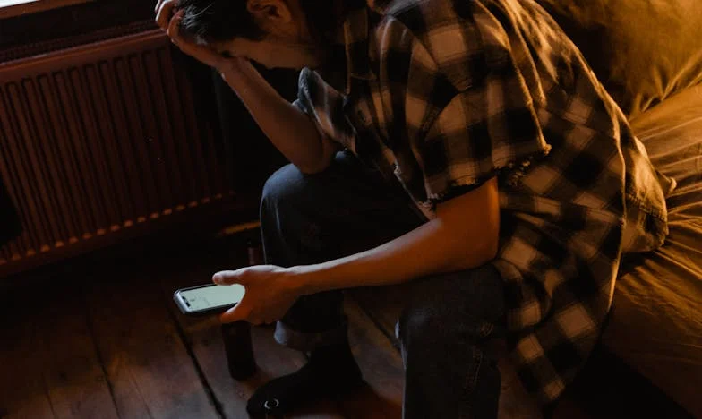 Sous la Surface : Le Secret qui a Brisé ma Famille